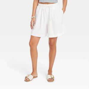 Universal Thread White Bermuda Shorts High-Rise Relaxed Fit